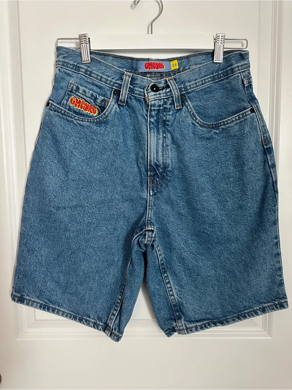Empyre blue wash denim relax skate jorts